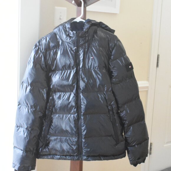 Worn only once! Men's Tommy Hilfiger Puffer Jacket - Picture 2 of 6